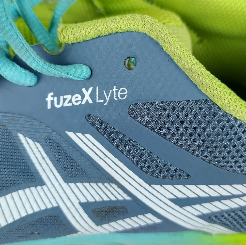 Asics Women's Size 12 Fuze X Lyte Athletic Shoes Gym Running
